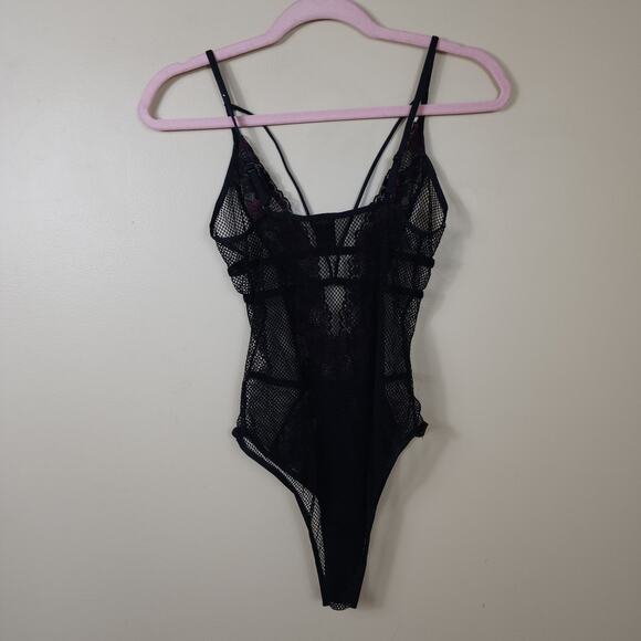 Music Legs Black Fishnet Bodysuit with Lace and Floral Embroidery OS - Picture 7 of 12